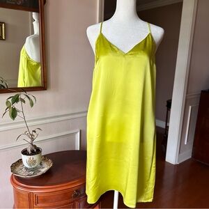 NWOT 100% Silk Amanda Uprichard cocktail minidress small yellow green Chartreuse